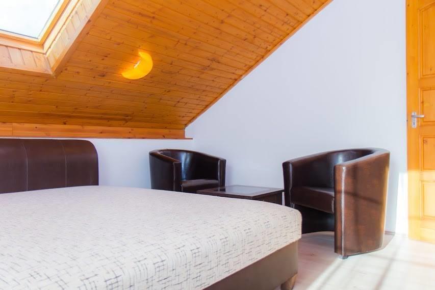 Vulcano Vendeghaz Hotel Mesteri Екстериор снимка